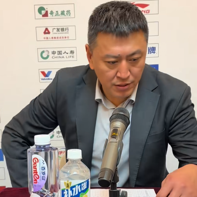 Leyu Sports-胜深圳采访！王世龙直指新外援补劣势，汉兹亲承未完全融入仍暴走