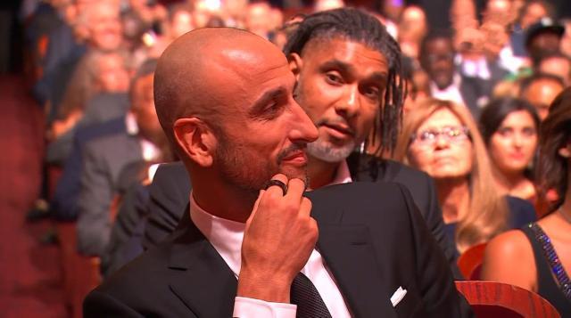 乐鱼体育在线-吉诺比利名人堂演讲：因波波哽咽 调侃邓肯引哄笑