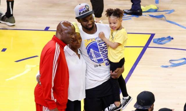 乐鱼体育APP下载地址-进攻篮板联盟第一！进击的维金斯人见人爱